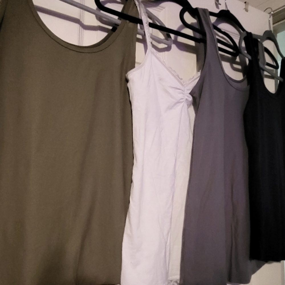 Tank top bundle olive, white, gray, black M/L